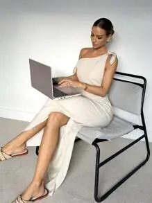 174071263628b5673370407fd1e7265091ead1f0e1_thumbnail_220x293.webp